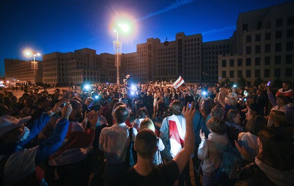 МВД усилило меры безопасности в связи с проведением массовых мероприятий МВД усилило меры безопасности в связи с проведением массовых мероприятий - Sputnik Беларусь