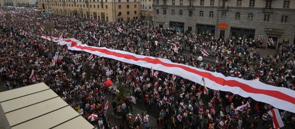 Акция протеста в Минске 23 августа - Марш солидарности Акция протеста в Минске 23 августа - Марш солидарности - Sputnik Беларусь