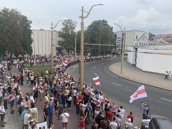 Молитва на площади и акция у тюрьмы: что происходило 23 августа в Гродно Молитва на площади и акция у тюрьмы: что происходило 23 августа в Гродно - Sputnik Беларусь