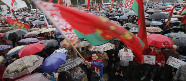 Митинг в поддержку главы государства у Комаровского рынка - Sputnik Беларусь