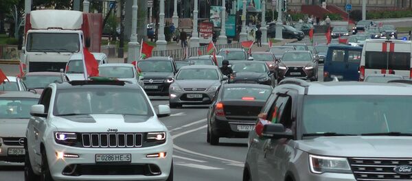 Автопробег в поддержку Лукашенко на минских проспектах ― видео - Sputnik Беларусь