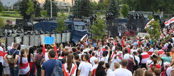 Акция протеста у Дворца Независимости Акция протеста у Дворца Независимости - Sputnik Беларусь
