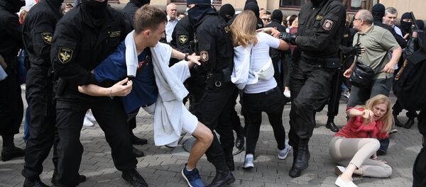 Задержания ОМОН 30 августа - Sputnik Беларусь