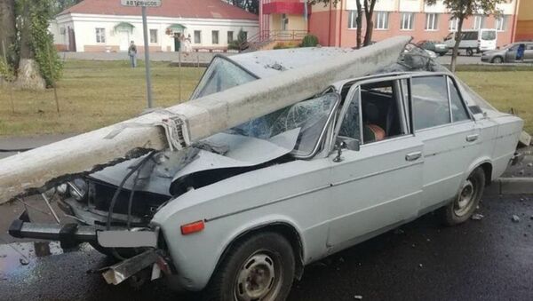 Разбитое авто - Sputnik Беларусь