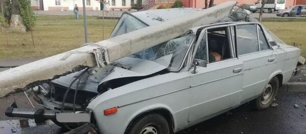 Разбитое авто - Sputnik Беларусь