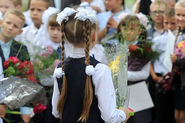 1 сентября в средней школе в деревне Озераны Житковичского района - Sputnik Беларусь