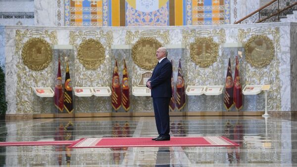 Александр Лукашенко во Дворце Независимости - Sputnik Беларусь