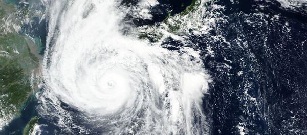 Мощный тайфун Хайшен - Sputnik Беларусь