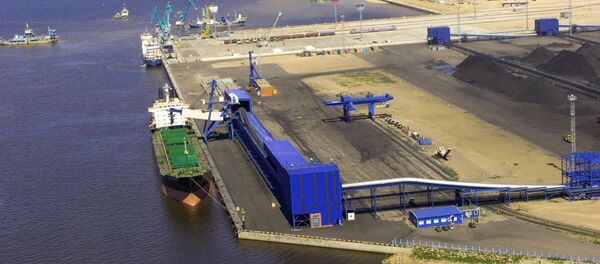 Від на ўніверсальны перагрузачны комплекс у марскім гандлёвым порце Усть-Луга - Sputnik Беларусь