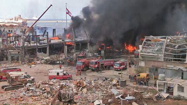 Через месяц после взрывов в порту Бейрута возник пожар - Sputnik Беларусь