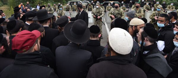 Хасиды-паломники на белорусско-украинской границе - Sputnik Беларусь