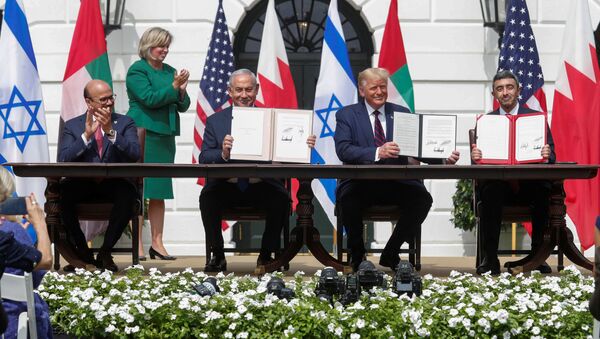 Израиль и ОАЭ подписали соглашение о нормализации отношений - Sputnik Беларусь