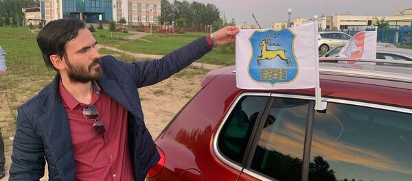 Владимир Родченко и его автомобиль - Sputnik Беларусь