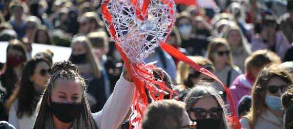 Женский марш протеста в Минске - Sputnik Беларусь