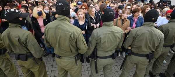 Участницы акции протеста - Sputnik Беларусь