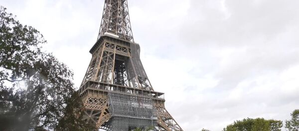 Эйфелева башня, архивное фото - Sputnik Беларусь