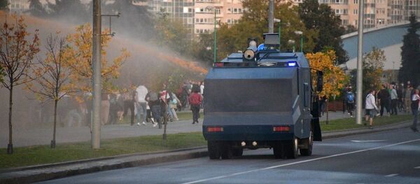Милиция применила водометы с подкрашенной водой 23 сентября - Sputnik Беларусь