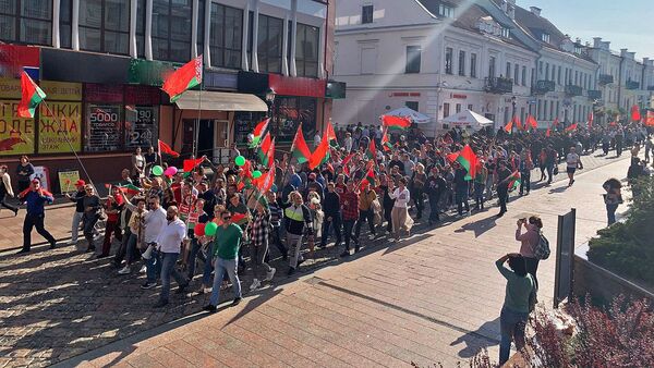 Шествие в Гродно в поддержку власти - Sputnik Беларусь