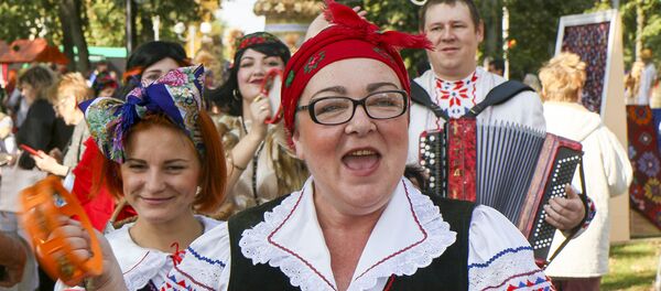 Дожинки в Червене - Sputnik Беларусь