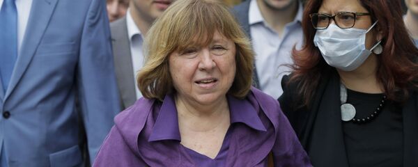 Нобелевский лауреат Светлана Алексиевич  - Sputnik Беларусь