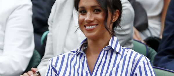 Меган Маркл на Уимблдонском турнире в 2018 году Меган Маркл на Уимблдонском турнире в 2018 году - Sputnik Беларусь