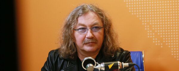 Композитор и певец Игорь Николаев в студии радио Sputnik Композитор и певец Игорь Николаев в студии радио Sputnik - Sputnik Беларусь