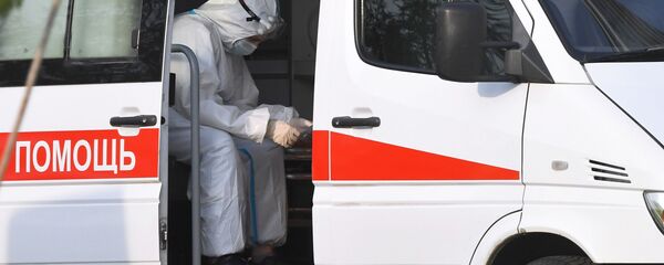 Машына хуткай дапамогі каля бальніцы Машына хуткай дапамогі каля бальніцы - Sputnik Беларусь