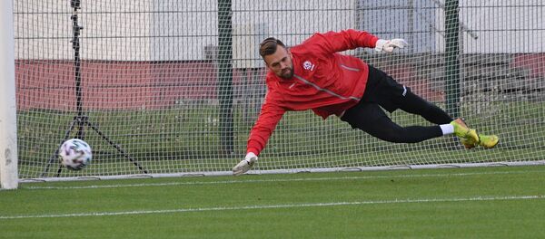 Голкипер сборной Беларуси по футболу Александр Гутор - Sputnik Беларусь