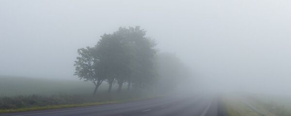 Туман на дороге Туман на дороге - Sputnik Беларусь