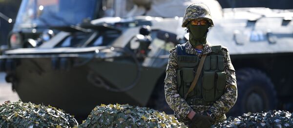 Режим ЧП введен в столице Кыргызстана - Sputnik Беларусь