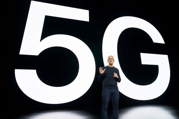 Компания Apple презентовала новую модель iPhone Компания Apple презентовала новую модель iPhone - Sputnik Беларусь