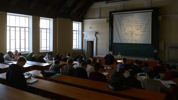 Студенты МГТУ имени Н.Э. Баумана во время лекции в аудитории - Sputnik Беларусь