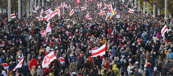 Партызанскі марш: як прайшла акцыя пратэсту ў Мінску - відэа - Sputnik Беларусь