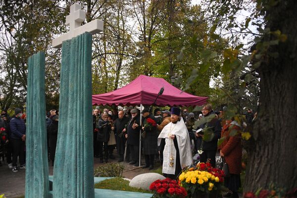 Открытие памятника М. Захарову на Новодевичьем кладбище - Sputnik Беларусь