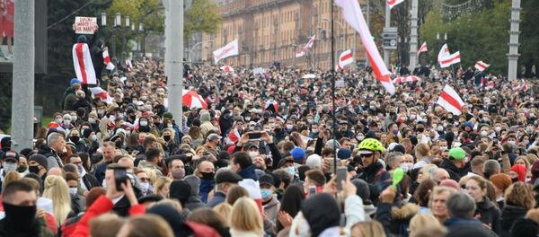 Акция протеста в Минске 25 октября Акция протеста в Минске 25 октября - Sputnik Беларусь