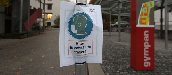Предупреждающий плакат в Германии - Sputnik Беларусь