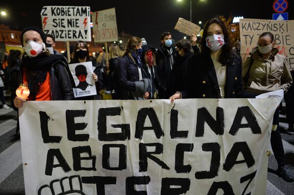 Акция против запрета абортов в Варшаве - Sputnik Беларусь