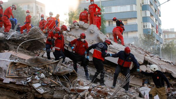 Разбор завалов после землетрясения в Турции - Sputnik Беларусь