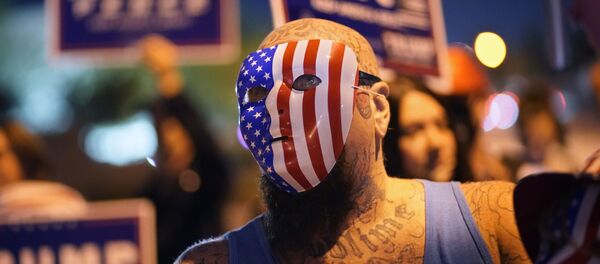 Сторонники президента Дональда Трампа протестуют в Лас-Вегасе - Sputnik Беларусь