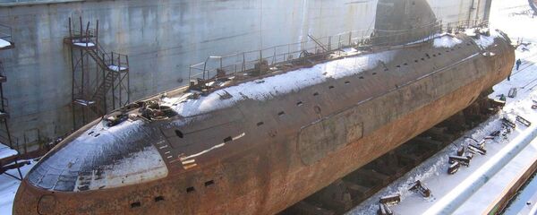 Лодка Ленинский комсомол в доке завода Нерпа - Sputnik Беларусь