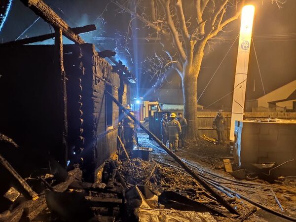 Пожар под Смоленском унес жизни семерых человек Пожар под Смоленском унес жизни семерых человек - Sputnik Беларусь