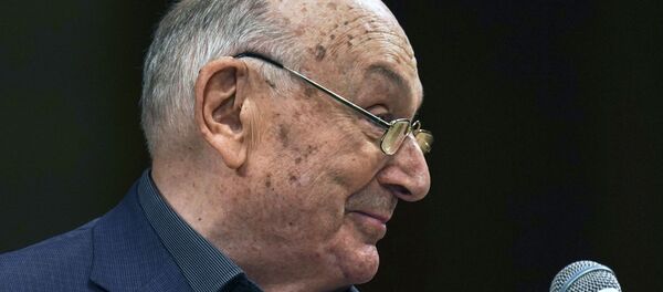 Народный артист РФ, писатель-сатирик Михаил Жванецкий - Sputnik Беларусь