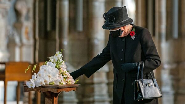 Королева Елизавета во время церемонии в Вестминстерском аббатстве в Лондоне - Sputnik Беларусь