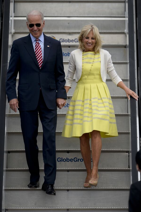 Вице-президент Джо Байден и его жена Джилл во время официального визита в Румынию, 2014 год - Sputnik Беларусь
