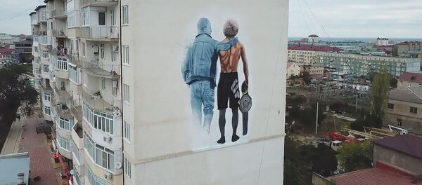 Видеофакт: граффити в честь Хабиба и его отца появилось в Дагестане - Sputnik Беларусь