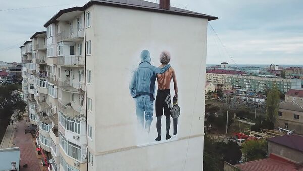 Видеофакт: граффити в честь Хабиба и его отца появилось в Дагестане - Sputnik Беларусь