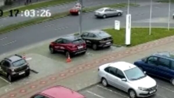 Кульбит BMW в Бресте попал на записи камер - Sputnik Беларусь