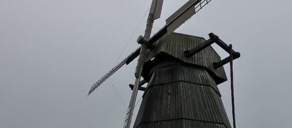 Впервые за четверть века: в Дудутках запустили старинную мельницу – видео - Sputnik Беларусь