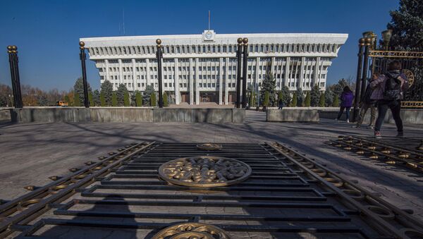 Белый дом в Бишкеке - Sputnik Беларусь