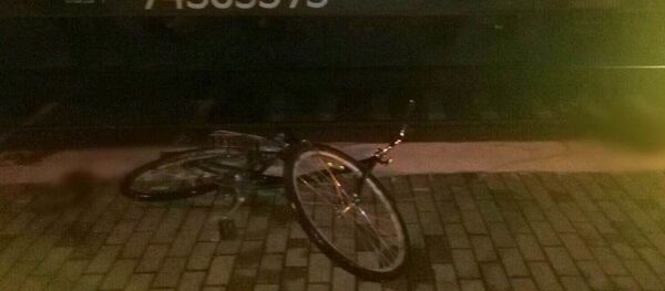 Мужчина смертельно травмирован поездом - Sputnik Беларусь